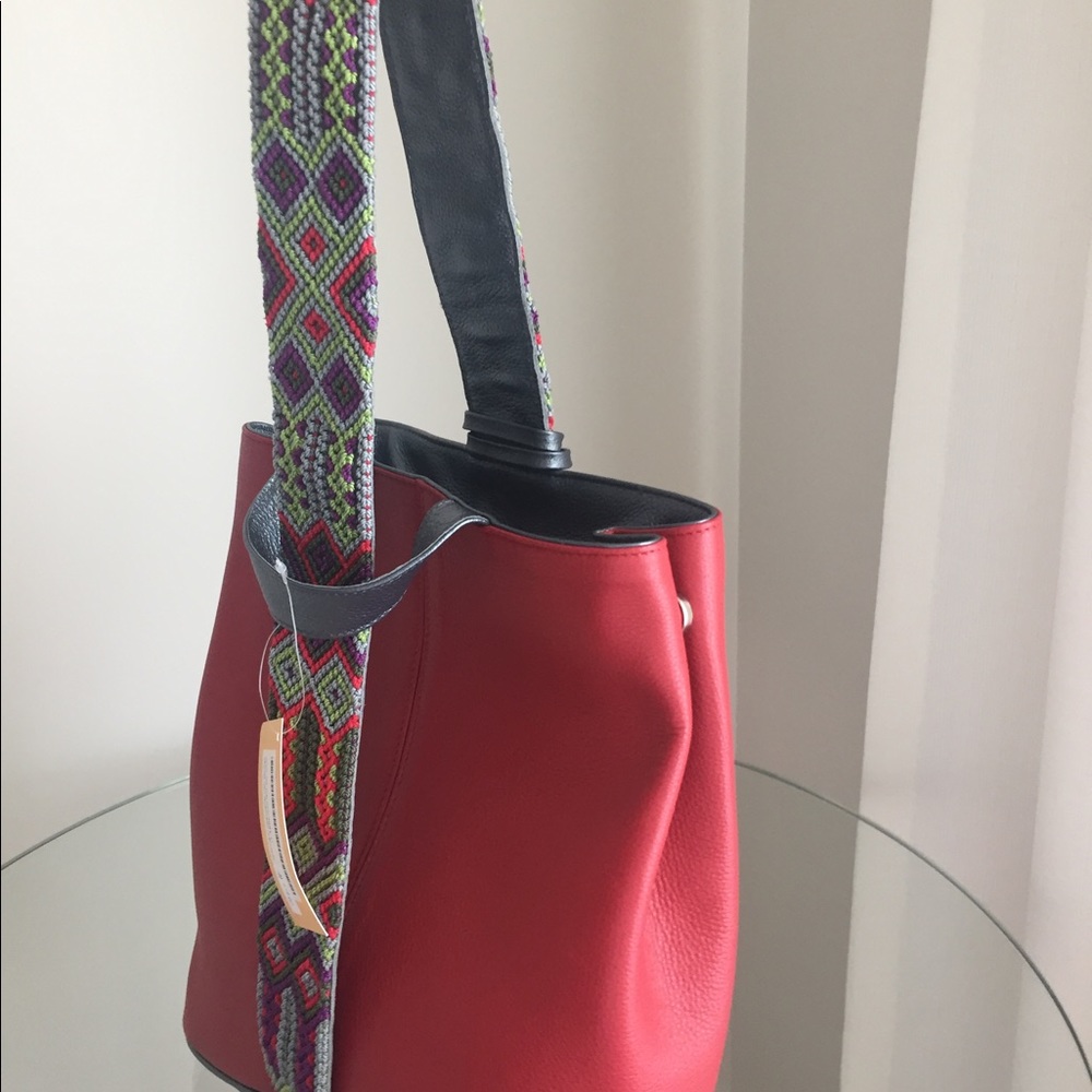 Designer Handbag - Picture 7 of 14